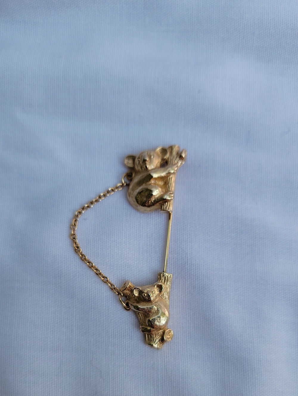 Vintage Avon Gold Tone Koala Bear Safety Chain Brooch Mothers Love